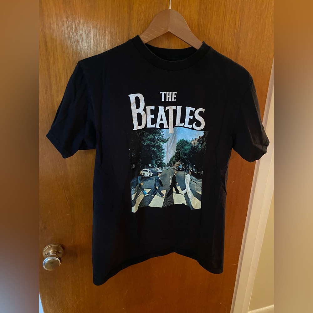 The Beatles Abbey Road Shirt Medium in Colour